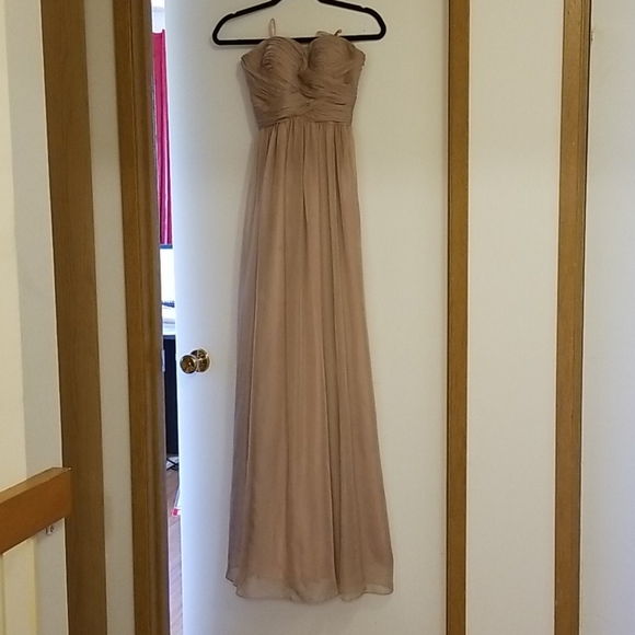 Blush Gown - Picture 1 of 2